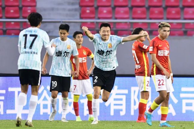 娇妻满足我绿帽淫