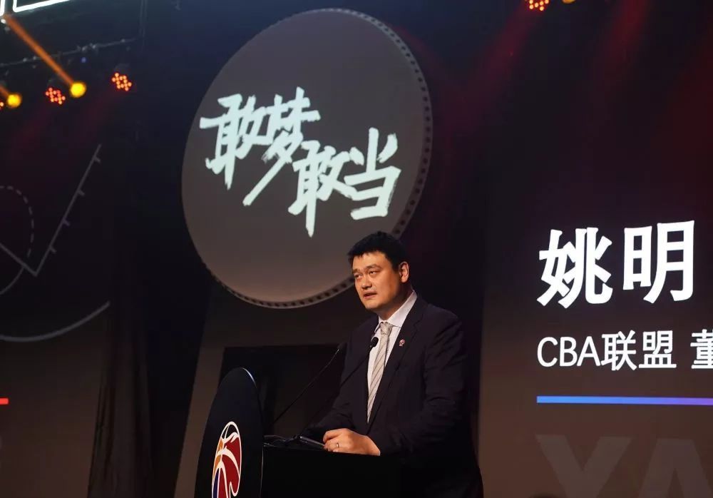 美女露出乳房的网站