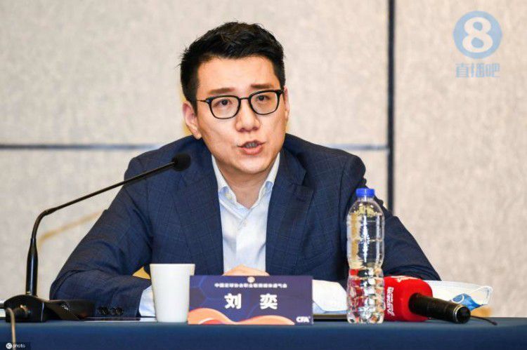 午夜成人在线视频